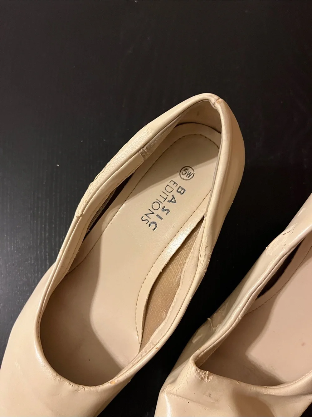 Basic Editions Beige Cream Kitten Heels Pumps Slip On Shoes Size 5W Wide